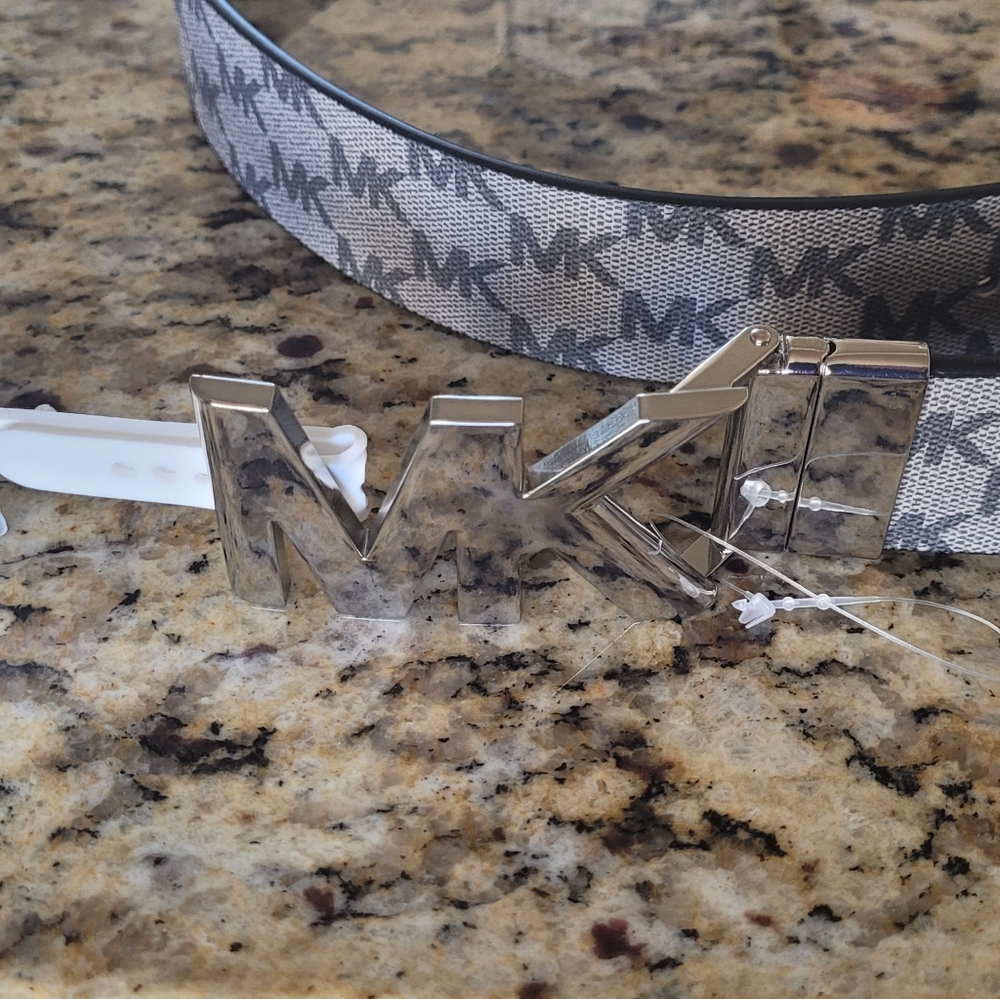 Michael Kors Reversible Belt
